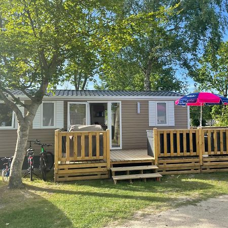 Chalet Op Camping Lauwersoog Met 3 Slaapkamers En Vaatwasser - Joycasa Екстериор снимка