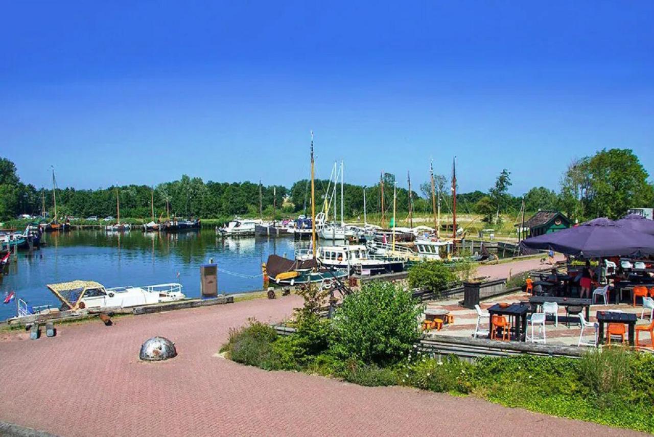 Chalet Op Camping Lauwersoog Met 3 Slaapkamers En Vaatwasser - Joycasa Екстериор снимка