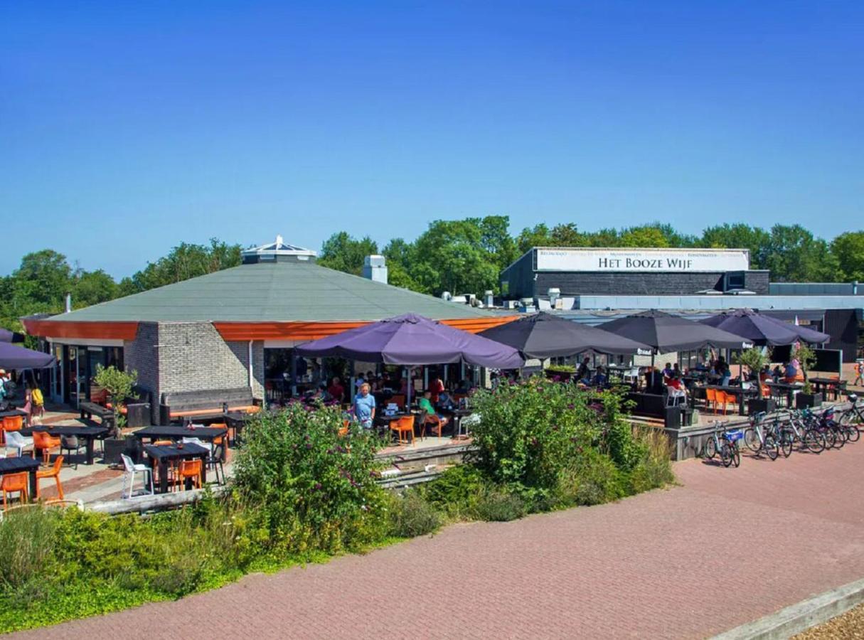 Chalet Op Camping Lauwersoog Met 3 Slaapkamers En Vaatwasser - Joycasa Екстериор снимка